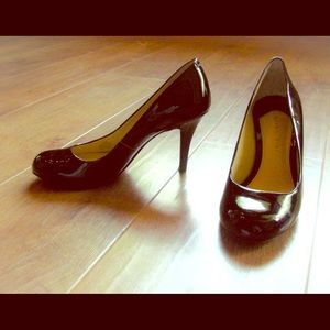 Black Gianni Bini Becca Pumps