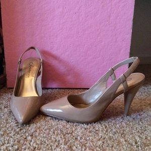 Shoedazzle Slingback Pumps