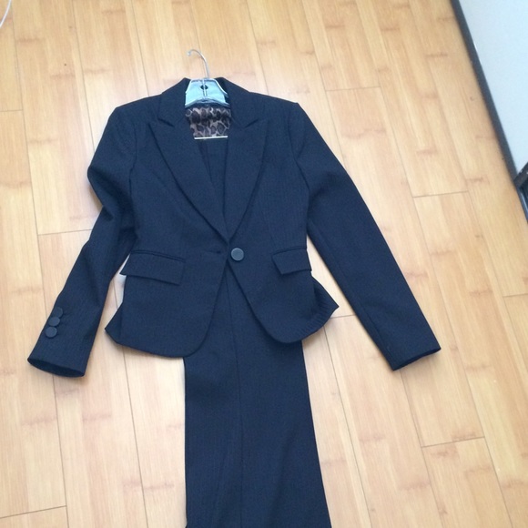 Express dark pin stripes suit set