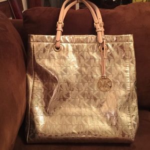 💯Authentic Michael Kors Gold Metallic Purse