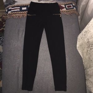 Hi-Rise Stretchable Pants