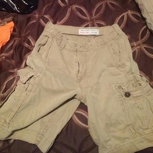 American Eagle cargo shorts (2)