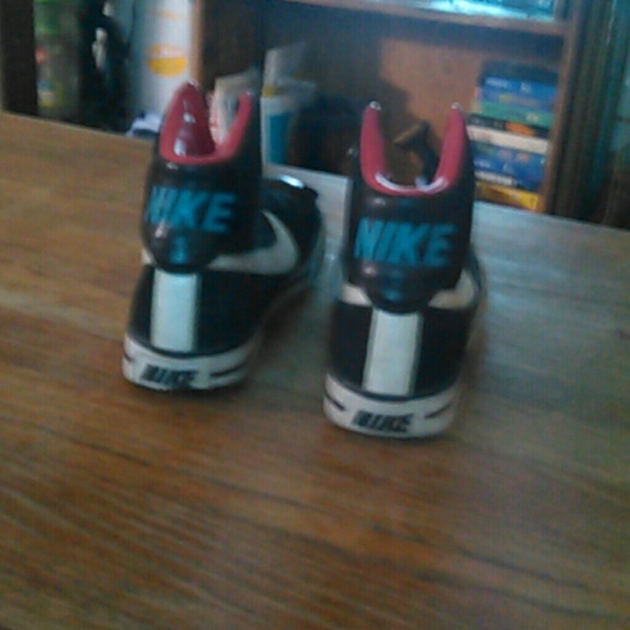 Nike high tops - Picture 3 of 3