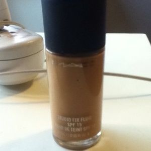 Mac studio fix foundation nc44