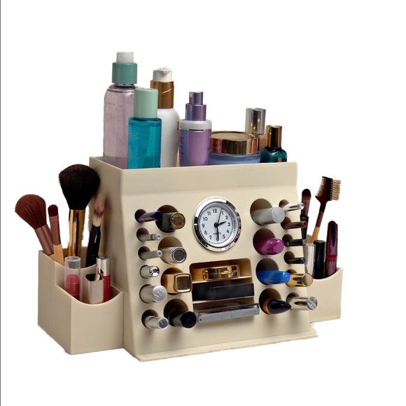 Makeup organizer