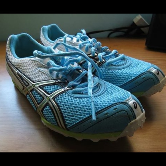 NWOT Asics racing flats