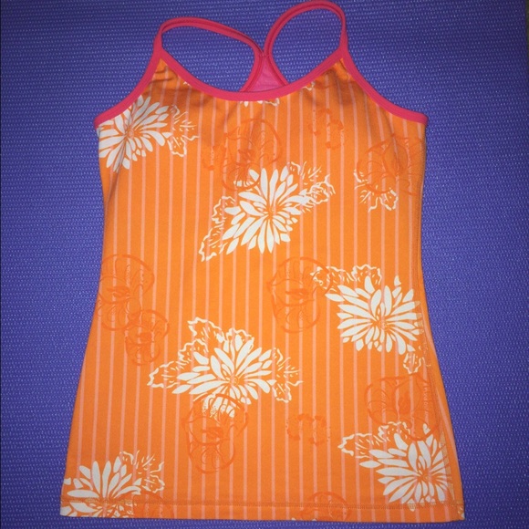 🚫SOLD🚫Lululemon Power Y Tank 💕