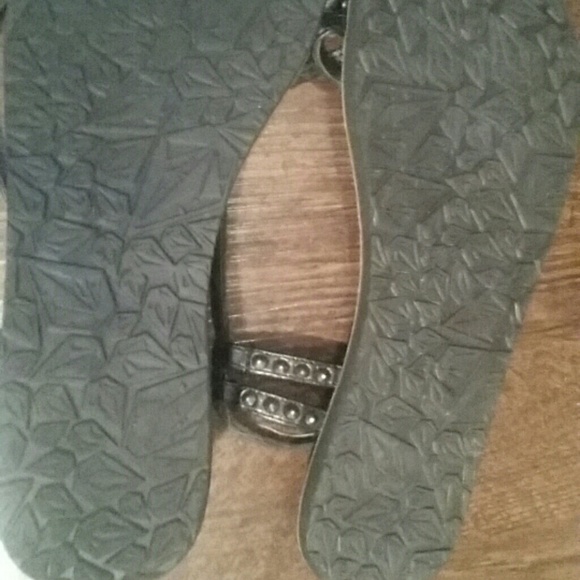 Volcom Sandals - Picture 2 of 2