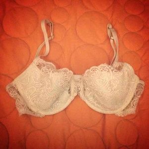 ⚡️FLASH SALE⚡️UNIQUE VS BRA 🎀