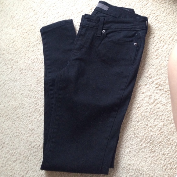 Levi's black skinny legging