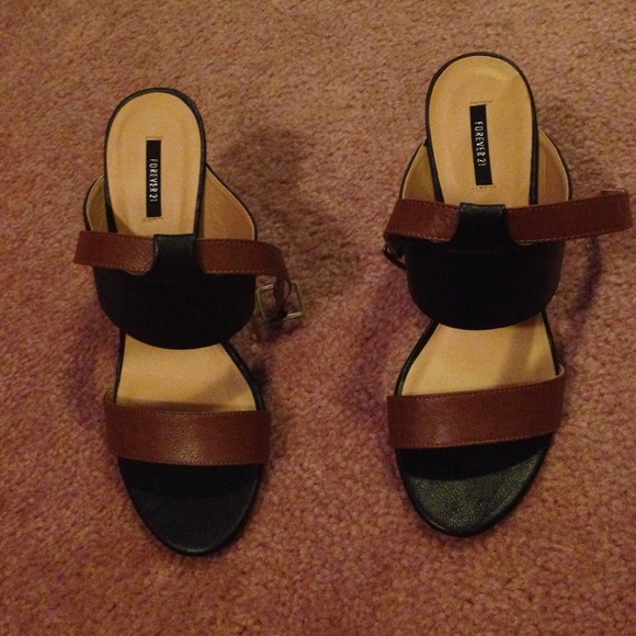 Heeled sandals