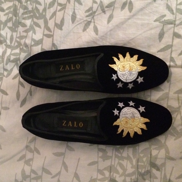 Black sun and moon flats