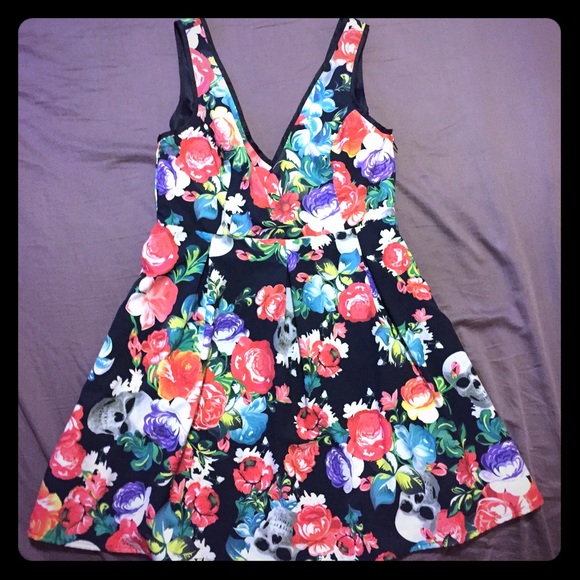 Iron Fist Roaming Heart Dress 🌹💀🎀