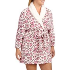 DearFoams Leopard Print Foam Robe