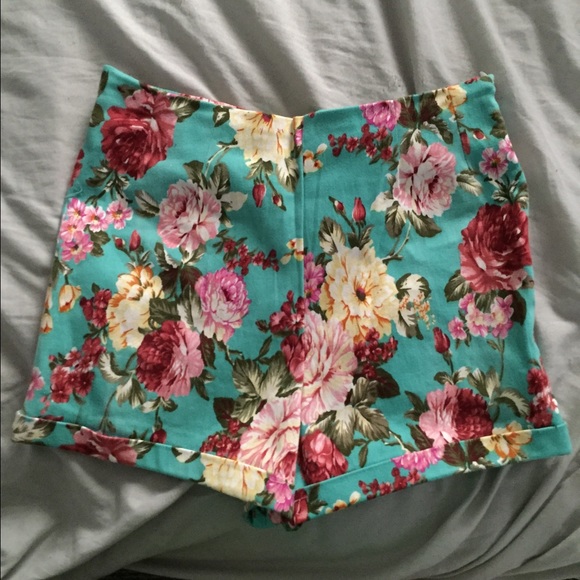 Brandy flora shorts