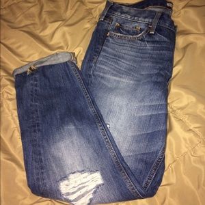 HOLLISTER CO. BOYFRIEND DENIM JEANS