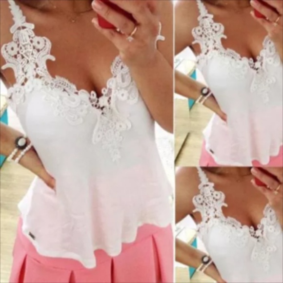 Tops - 🔴SOLD🔴Lace Top