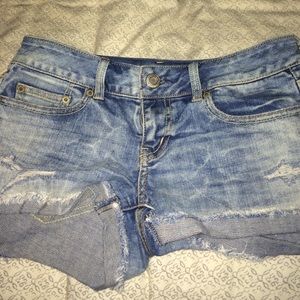 Distressed fade AE shorts size 2