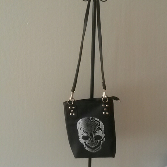 Skull head tote