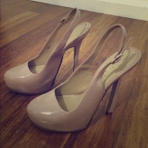 Shoedazzle evie sling back heels