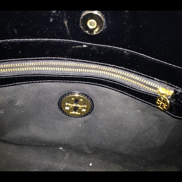 Tory Burch black patent leather tote with logo! - Picture 3 of 4