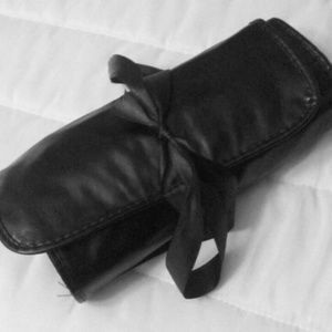 22 ct pro makeup brush kit