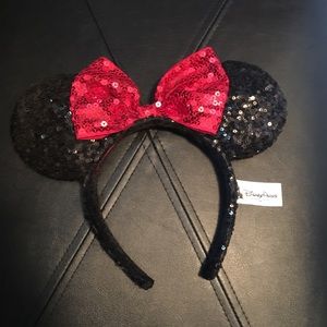 Disney Minnie Mouse Ears Sequined Headband