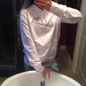 Nike Therma-fit sweatshirt