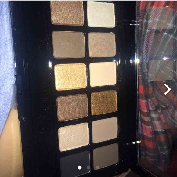 THE NUDES MAYBELLINE PALLET