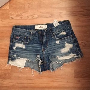 Hollister ripped shorts