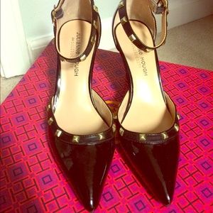 rock stud black patent heels