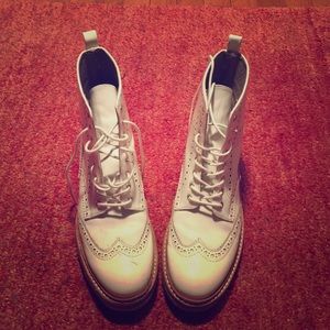 Zara white cow girl boots,NWOT