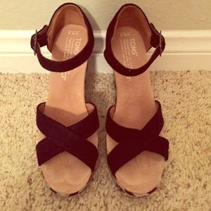 Tom's black and beige rope wedges