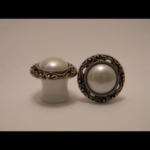 Handmade pearl plugs
