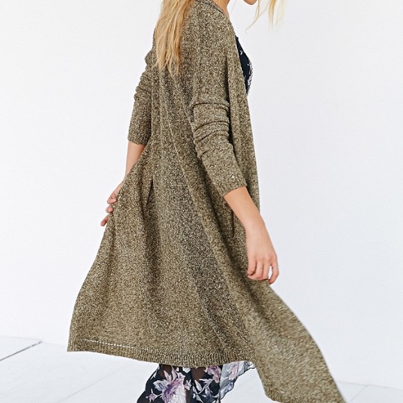 UO Cozy Long Cotton Blend Cardigan. Size large