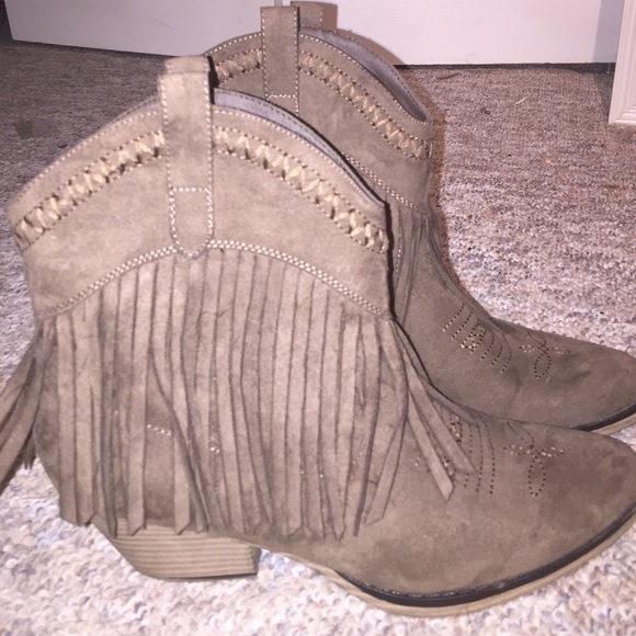 Forever 21 booties