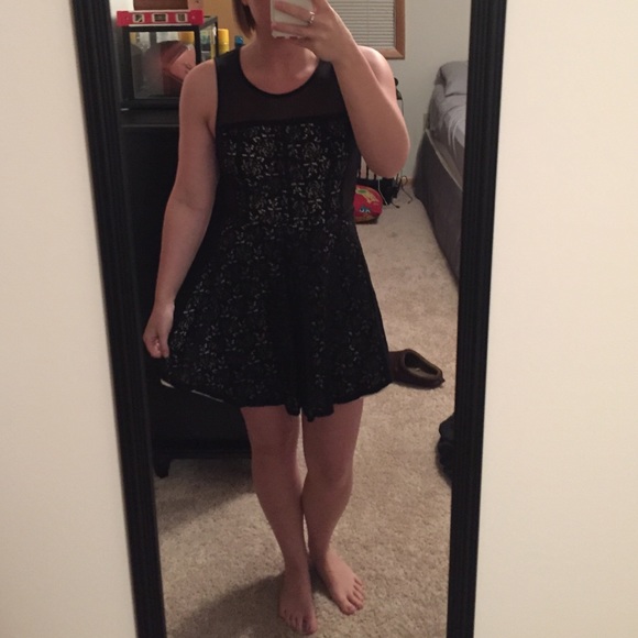 SOLD IN BUNDLE Forever 21 Cocktail Dress - Picture 4 of 4