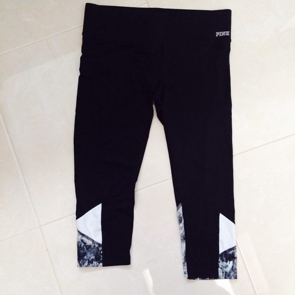 PINK ultimate yoga leggings