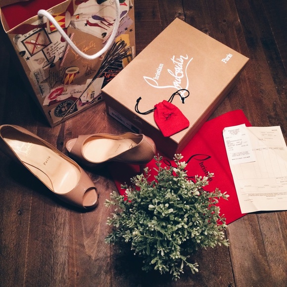 ️SOLD!!🚫Gorgeous Christian Louboutin Lady Peep