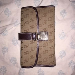 Dooney and Bourke Wallet