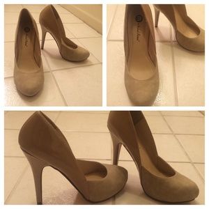 Nude Patent Leather/ Suede Pumps👡