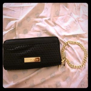 Olivia and Joy clutch