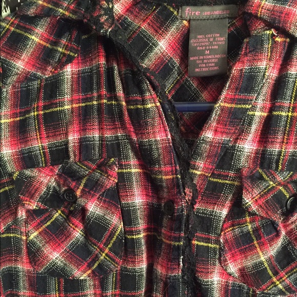 Lace trim flannel - Picture 3 of 3