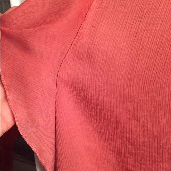 Ruffle sleeved top - Picture 2 of 2