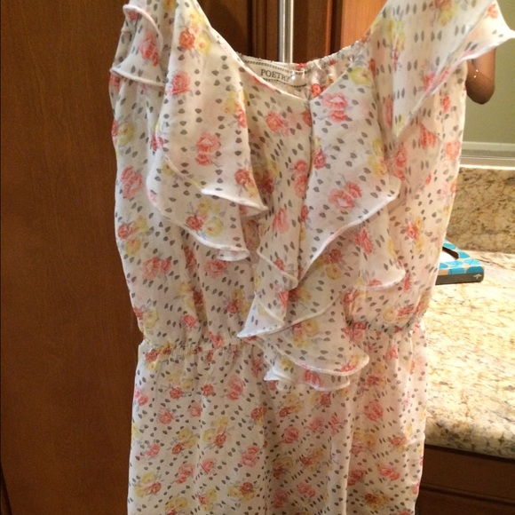 Spaghetti strap tank - Picture 2 of 2