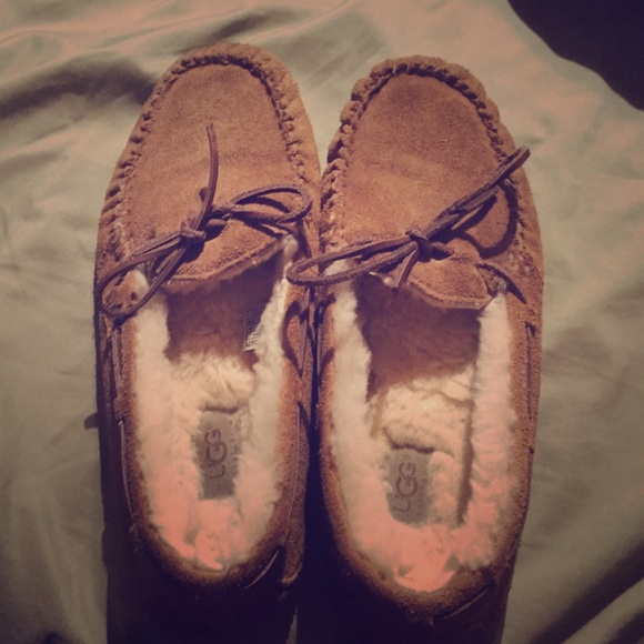 UGG slippers size 10