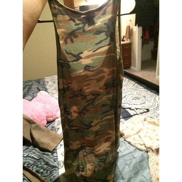 Tank top - Picture 2 of 3