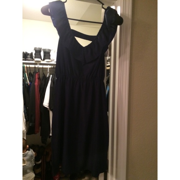 Dress - Picture 3 of 3