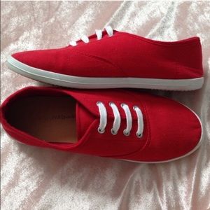 womens red lightweight skate