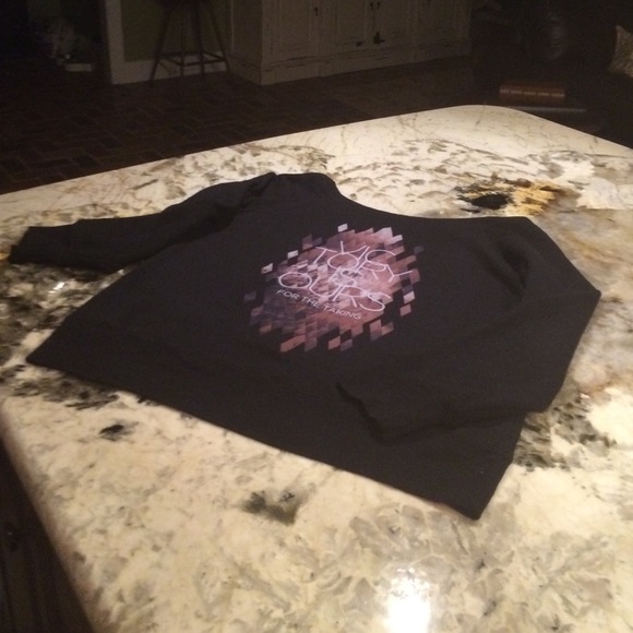 Sevenly Sweatshirt ~ RARE! Victory Is Ours... 💗🙋 - Picture 2 of 3